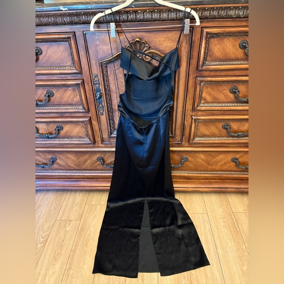 Bevza Dress - Picture 2 of 8